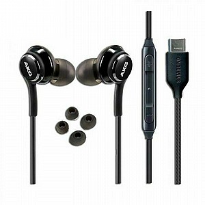   ������� Samsung  AKG �� �������� ������ USB-C ����� ����
